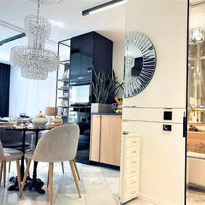 Luxury At Center At Palace +netflix! Warszawa