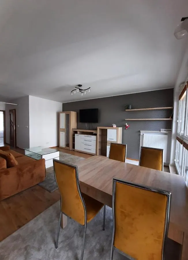Przestronny Apartament Happy 7 Apartment Warsaw